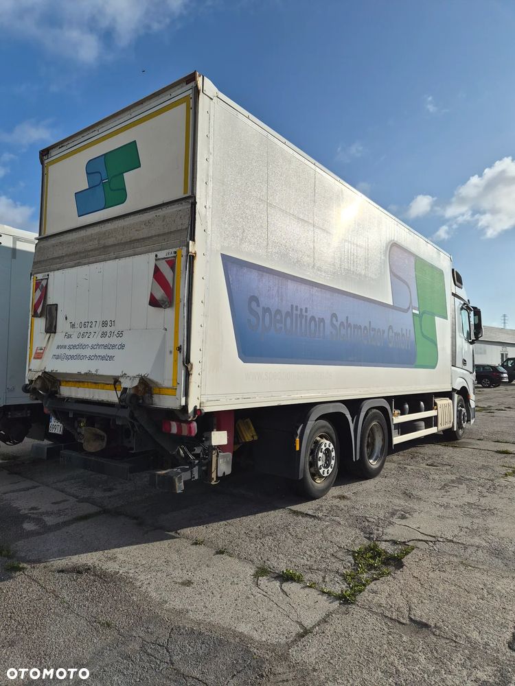 Mercedes-Benz ACTROS - 3