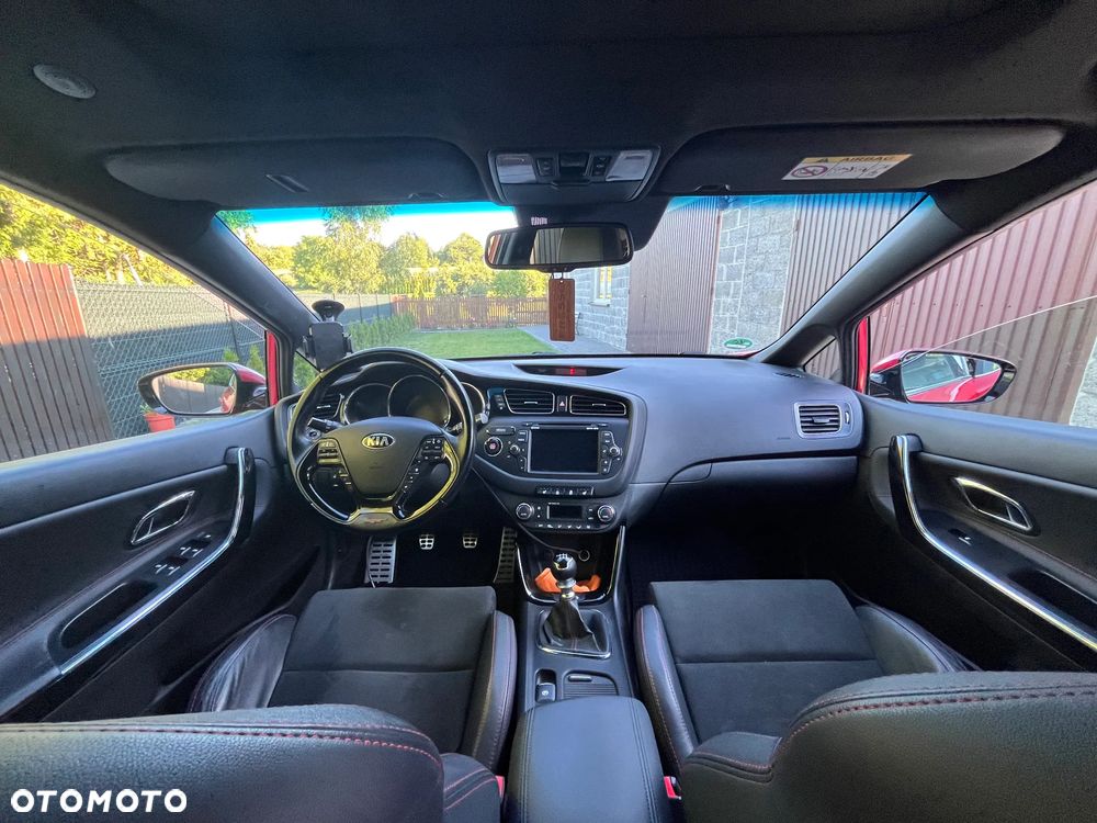 Kia Ceed Cee'd 1.6 T-GDI GT L - 16