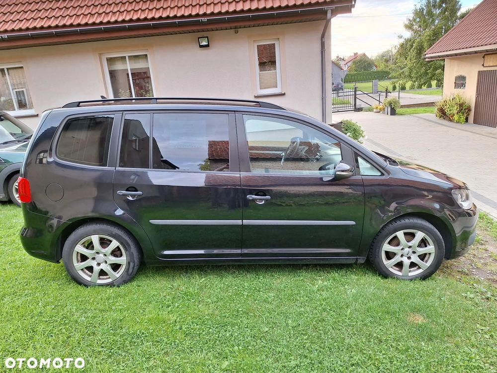 Volkswagen Touran - 2
