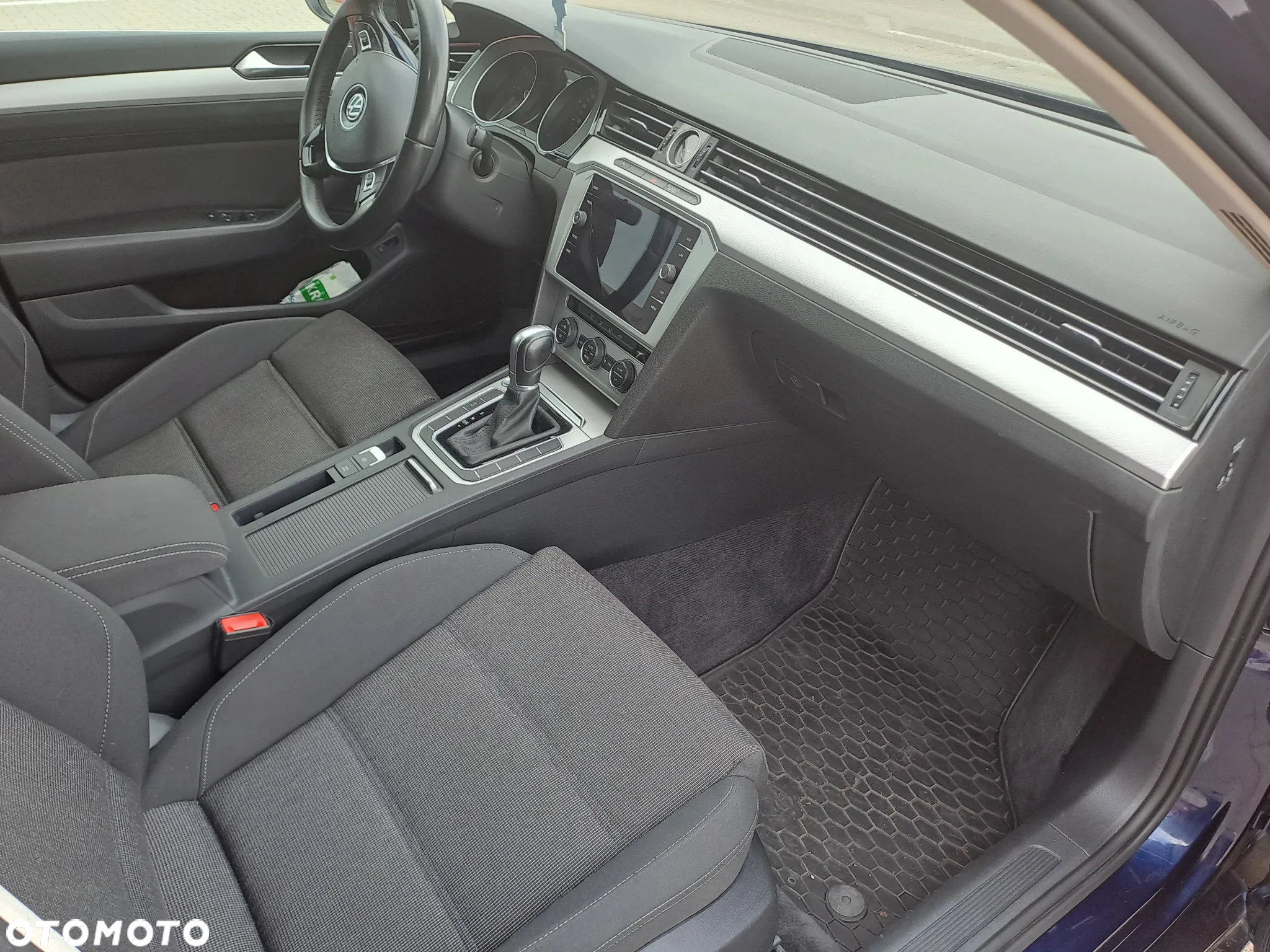 Volkswagen Passat 2.0 TDI BMT Highline DSG - 11