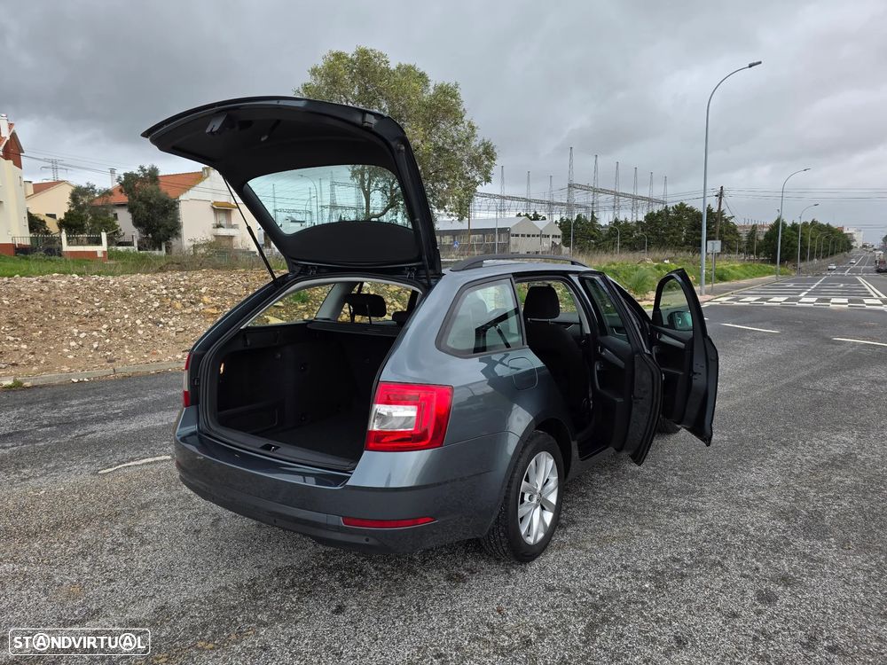 Skoda Octavia Break 1.6 TDi Ambition - 37