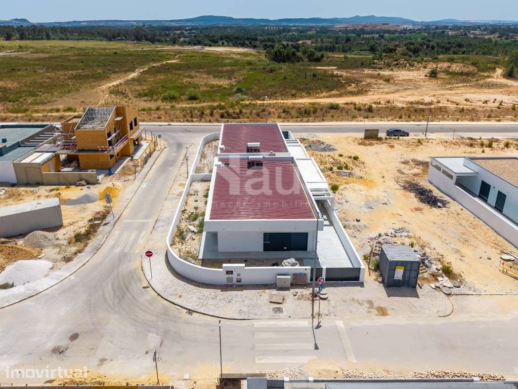 Moradia T4 isolada na Quinta do Anjo - Grande imagem: 5/35