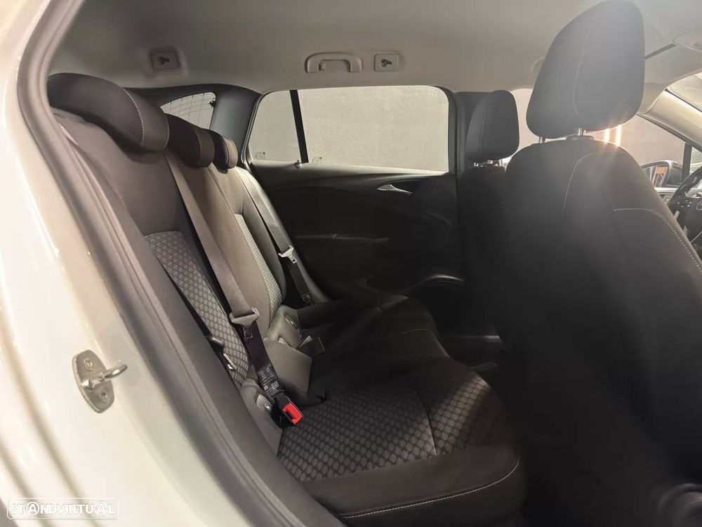 Opel Astra Sports Tourer 1.5 D Design & Tech S/S - 33