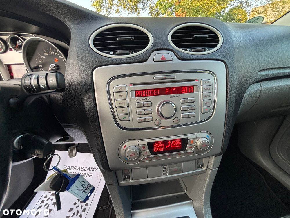 Ford Focus 1.6 16V Black Magic - 14