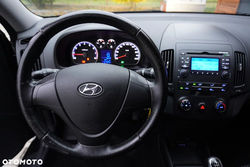 Hyundai i30 1.4 Blue Comfort - 17