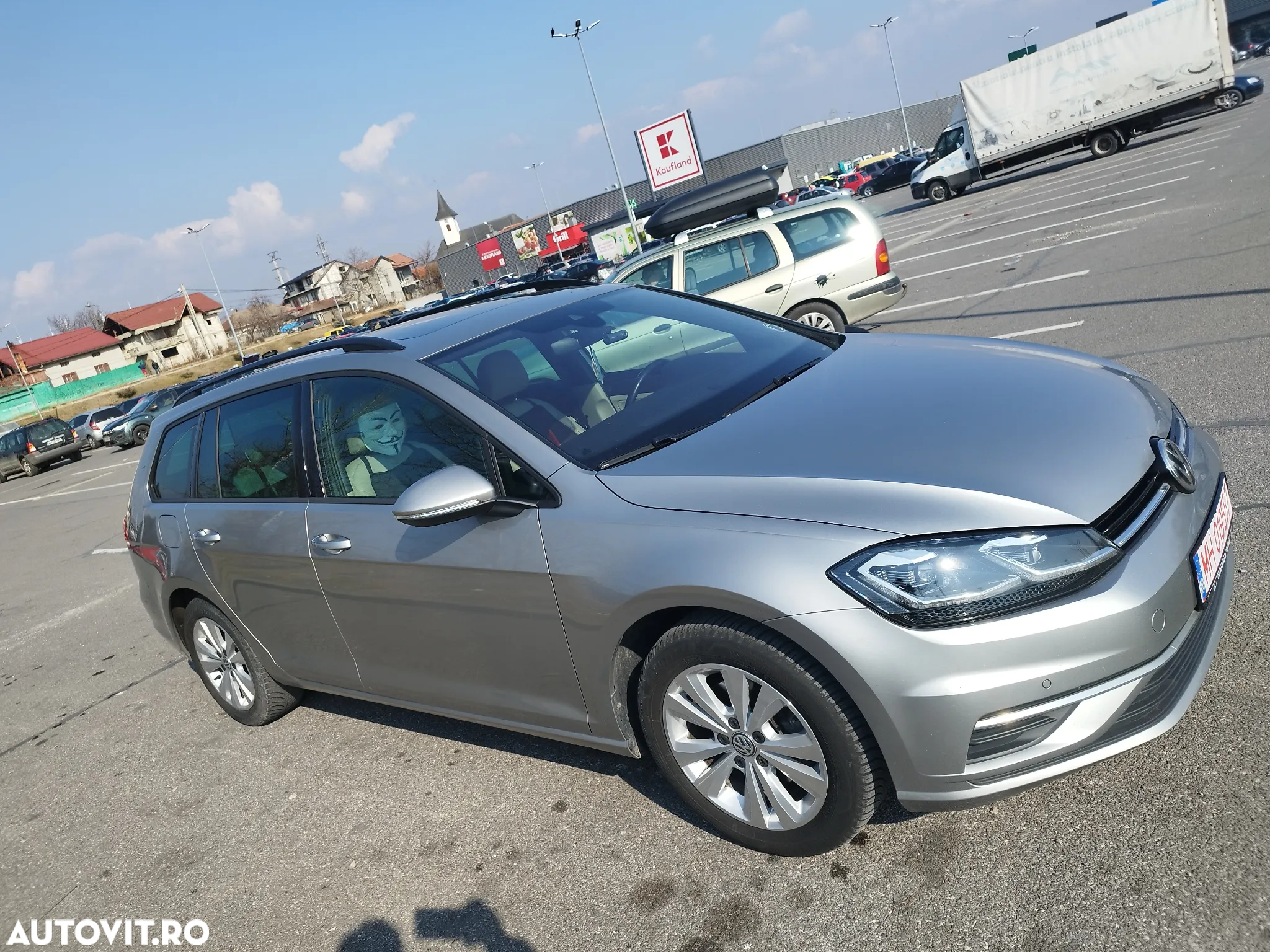 Volkswagen Golf 1.6 TDI Comfortline - 11