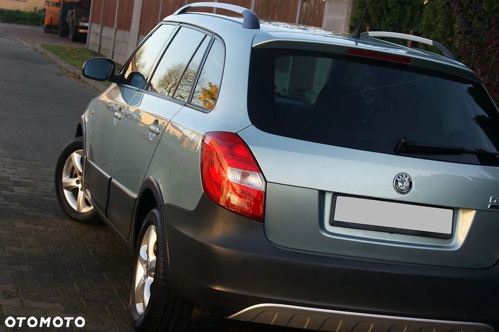 Skoda Fabia 1.2 TSI Scout - 19