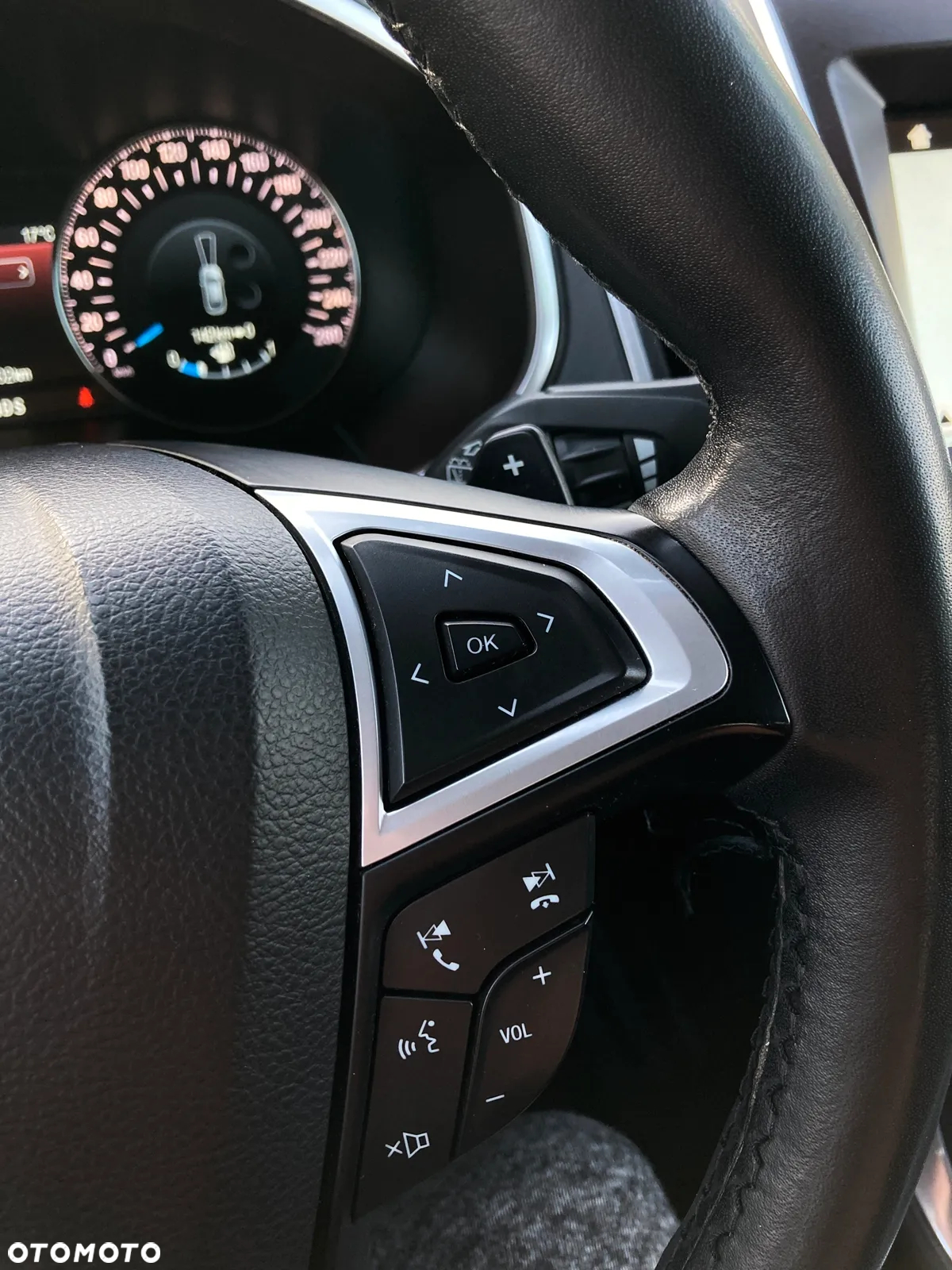 Ford Galaxy 2.0 TDCi 4WD Titanium PowerShift - 28