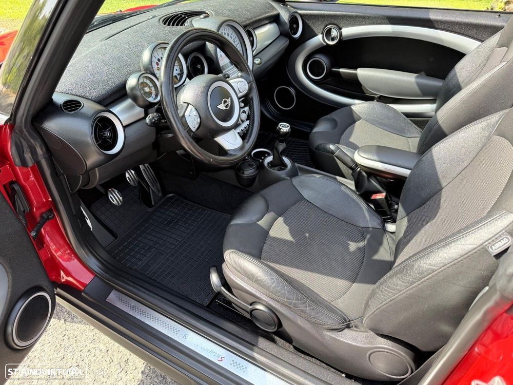 MINI Cabrio Cooper S - 8