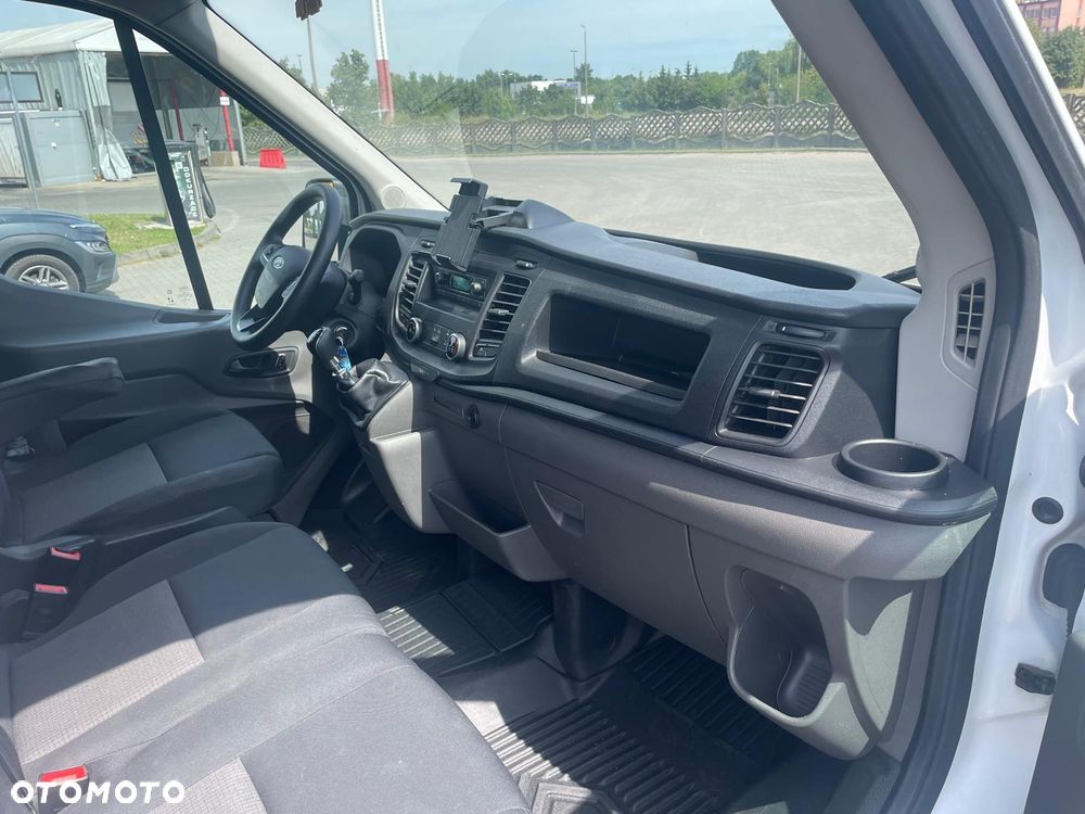 Ford Transit - 12