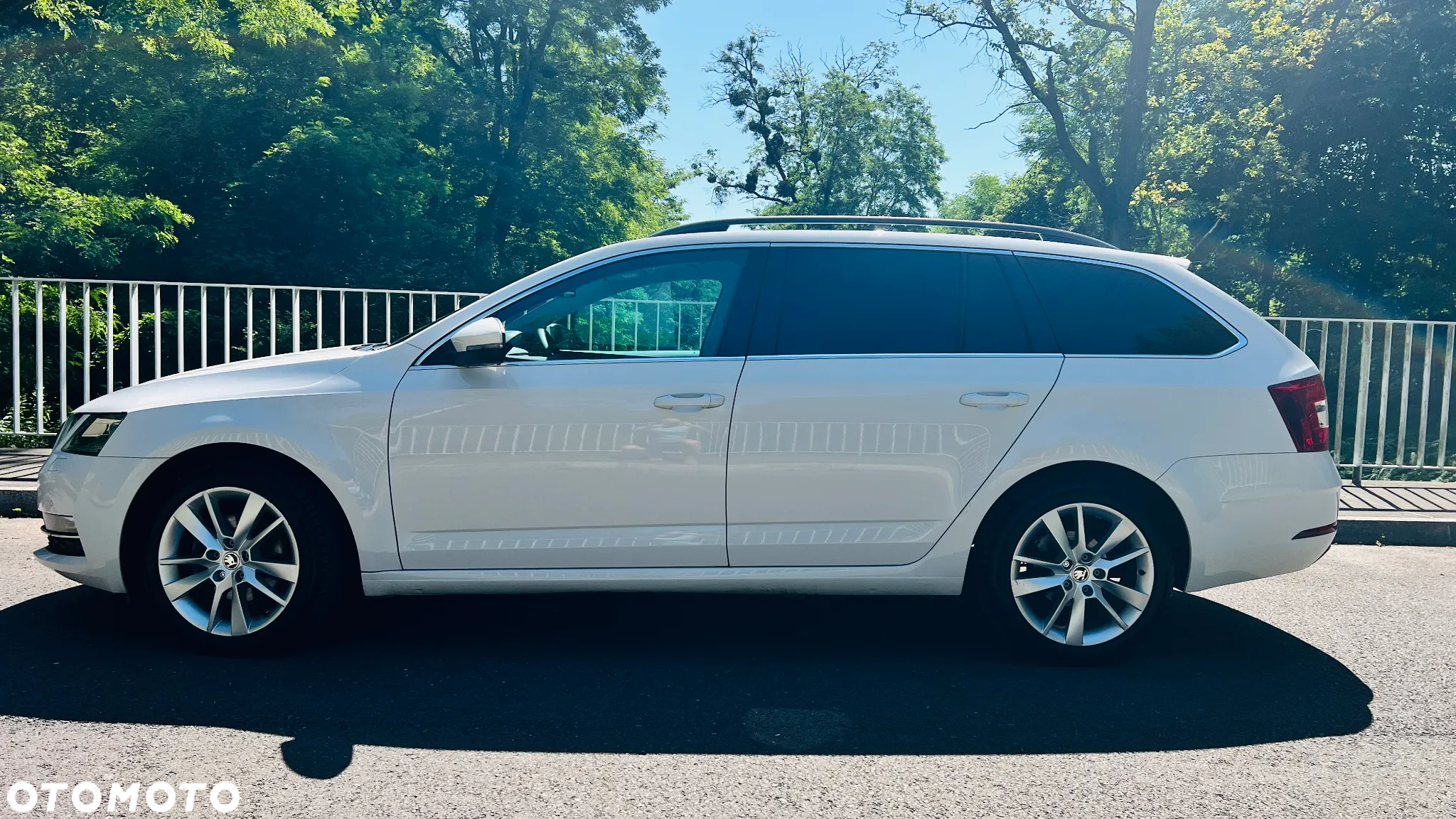 Skoda Octavia 2.0 TDI Style - 6
