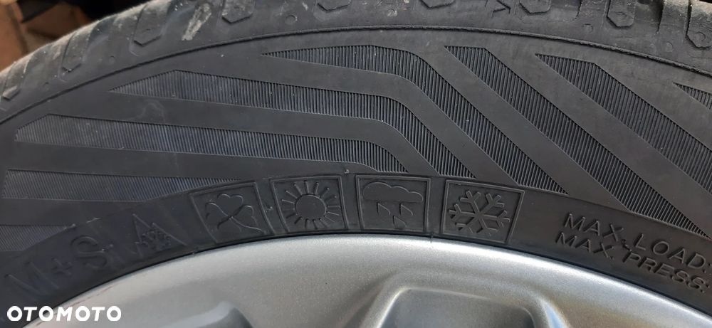 Ford Fiesta - 15