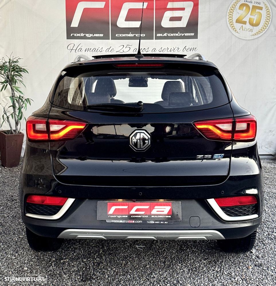 MG ZS - 7