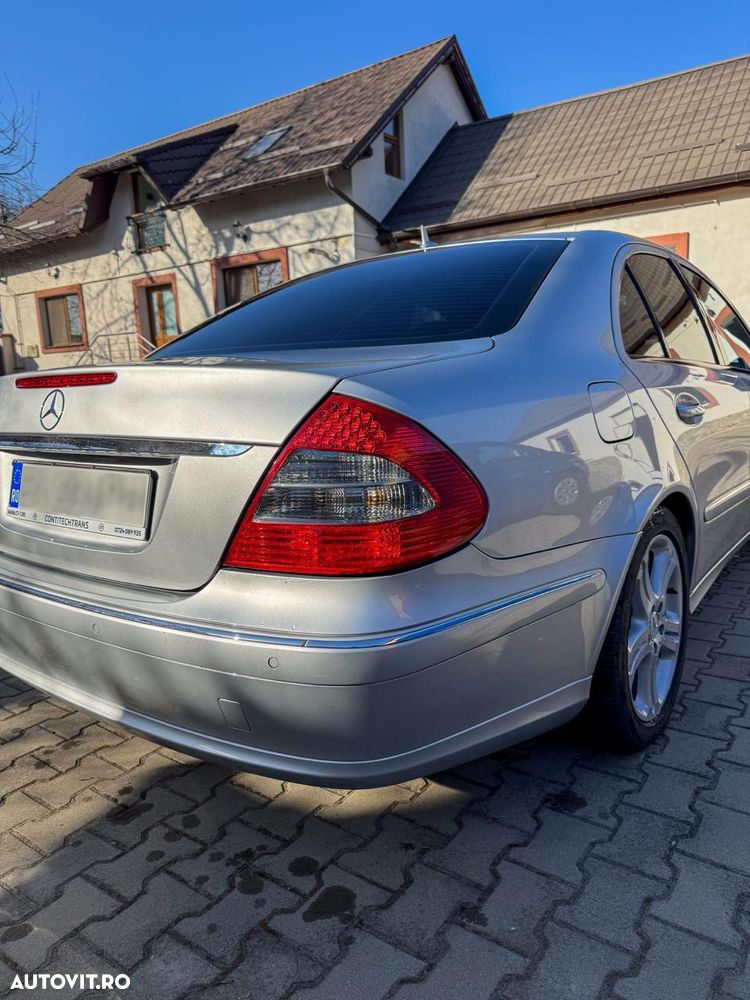 Mercedes-Benz E - 13