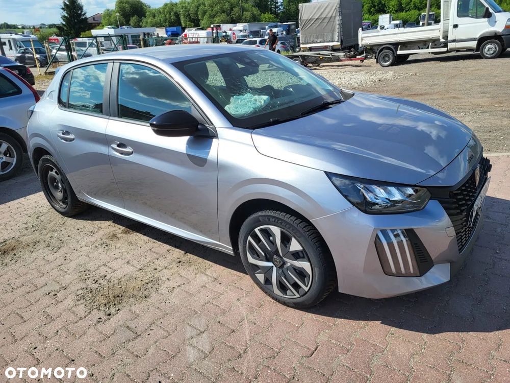 Peugeot 208 Benzin 100 Allure - 20