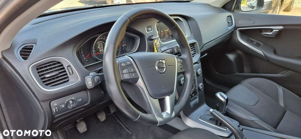 Volvo V40 - 19