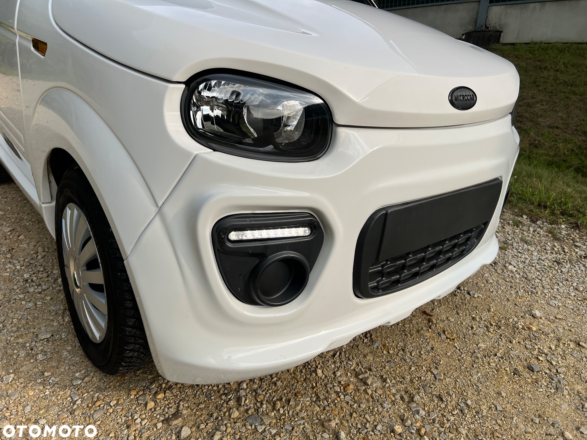 Microcar DUE - 10
