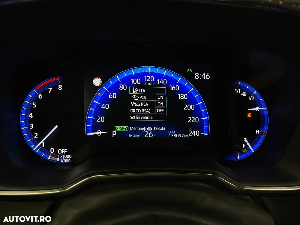 Toyota Corolla 2.0 HSD TS Exclusive - 28