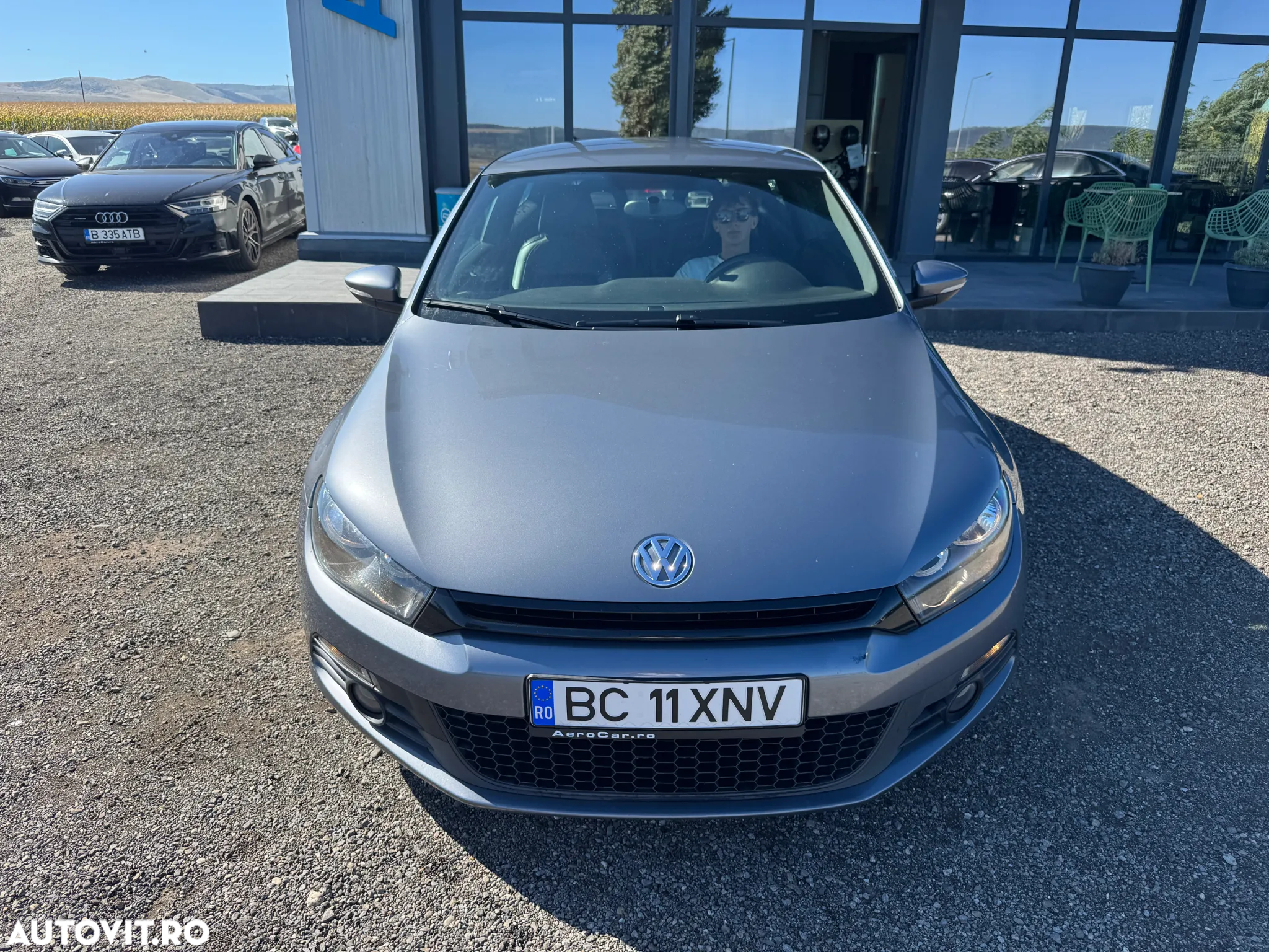 Volkswagen Scirocco 2.0 TDI DPF DSG - 3