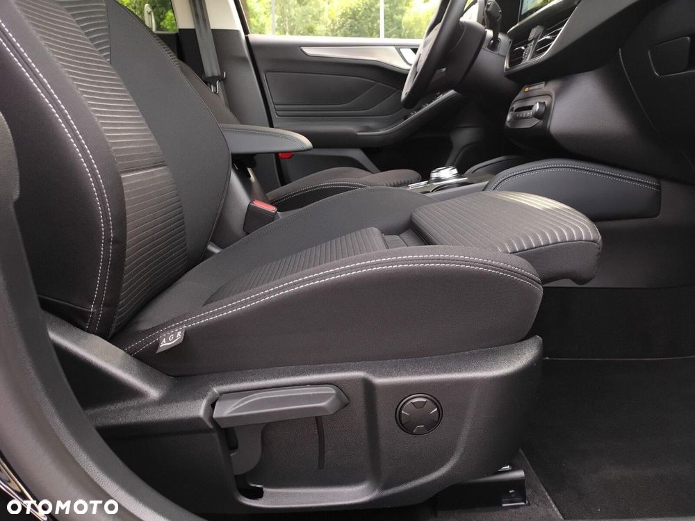 Ford Focus 1.5 EcoBlue Titanium - 32