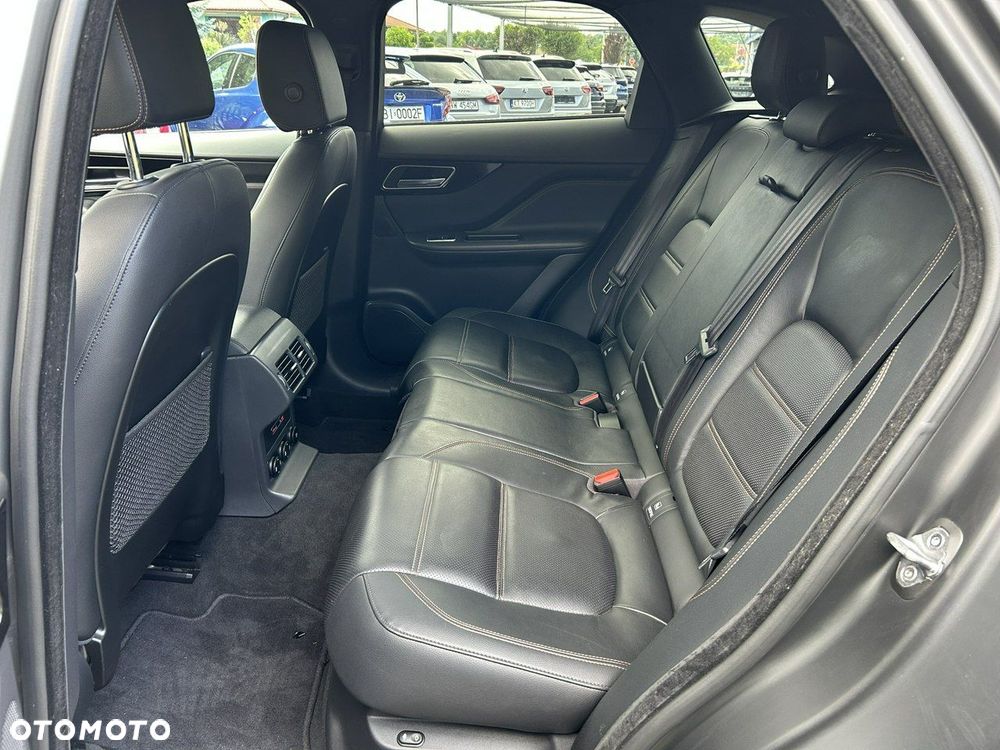Jaguar F-Pace 2.0 i4P AWD Prestige - 18