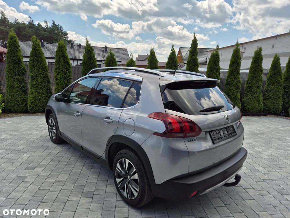Peugeot 2008 - 6