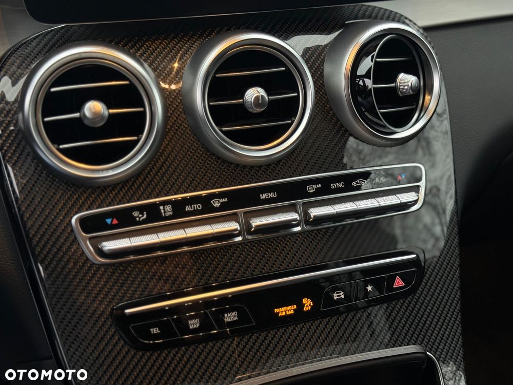 Mercedes-Benz GLC - 26