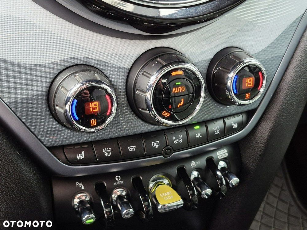 MINI Countryman Cooper SE ALL4 Untamed Edition - 37