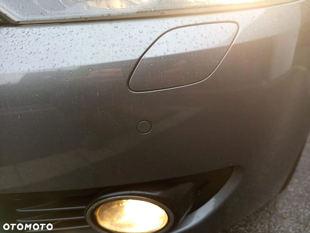 Volkswagen Golf Plus 1.6 TDI DPF Style - 27