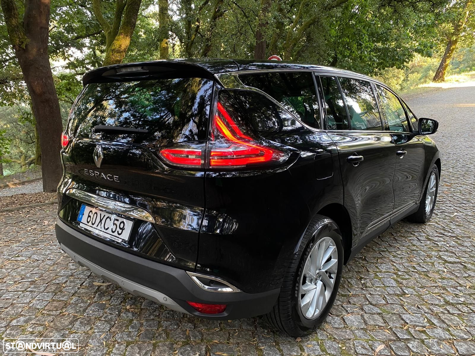 Renault Espace 1.6 dCi Initiale Paris EDC - 9