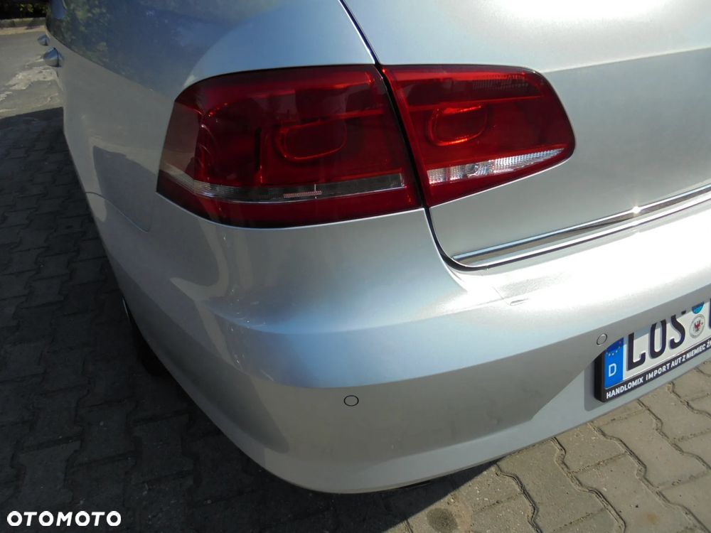 Volkswagen Passat 2.0 TDI Comfortline - 28