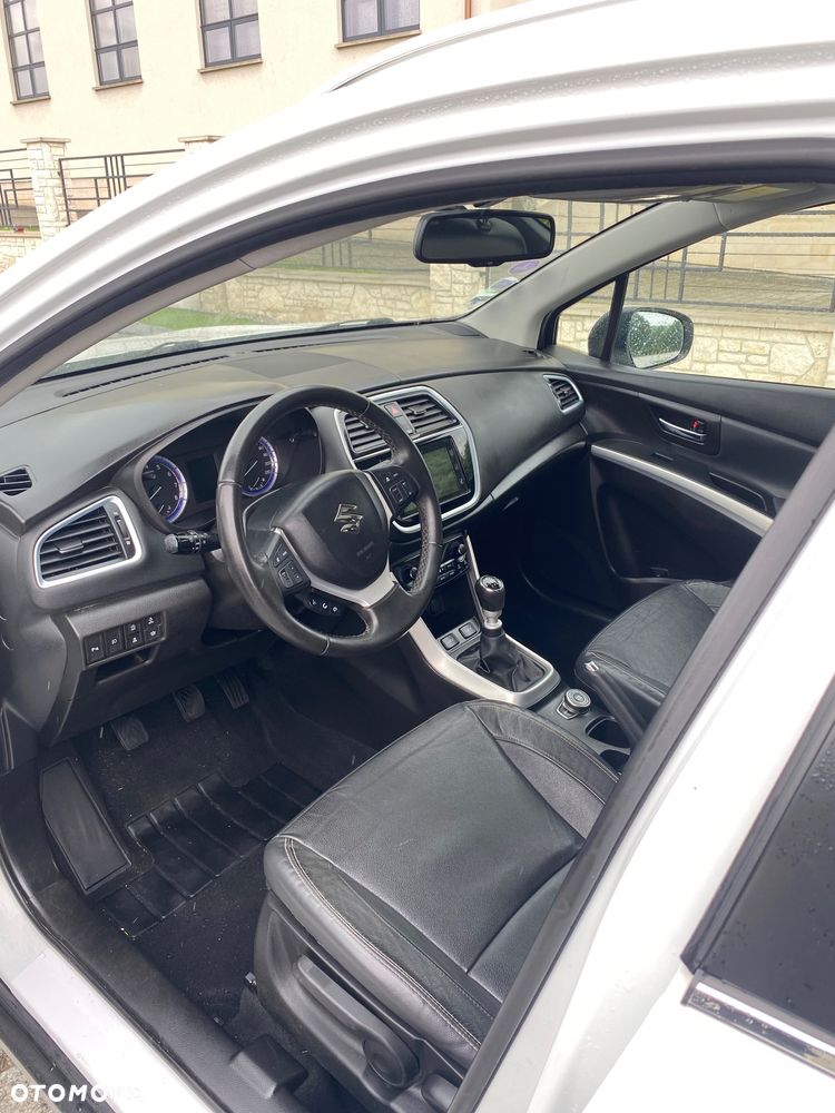 Suzuki SX4 S-Cross 1.4 T Elegance 4WD - 7