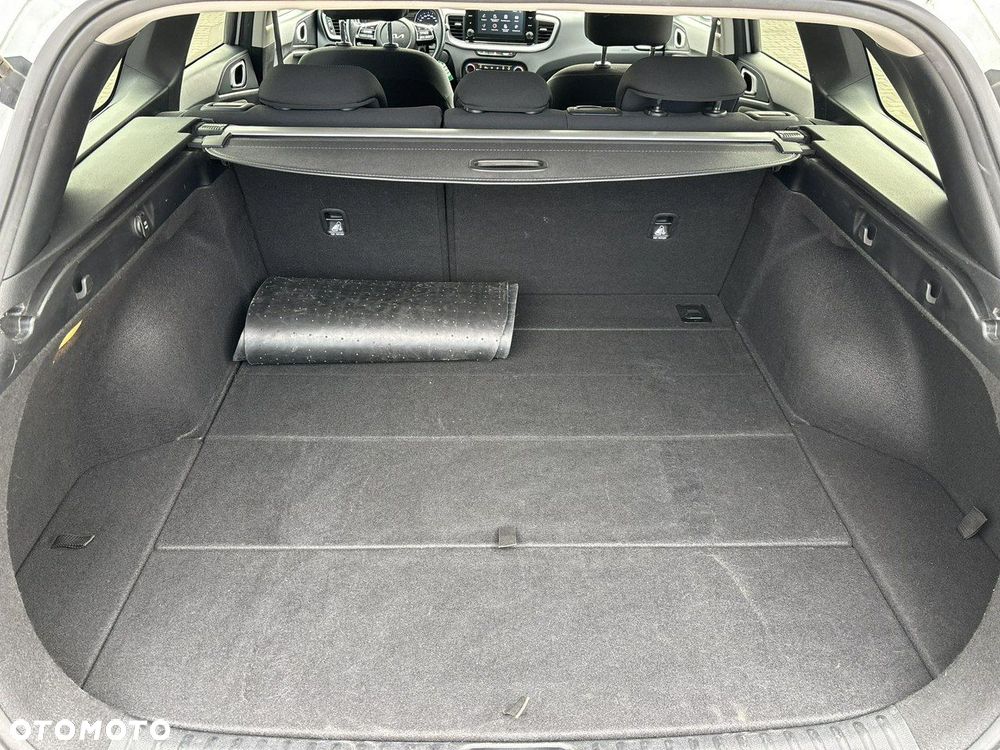 Kia Ceed 1.5 T-GDI Business Line DCT - 14