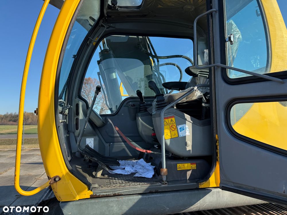 Volvo EC140LCM / TYLKO 5100 MTH / SZEROKIE GĄSIENNICE / Z FRANCJI / SUPER STAN / / / - 17