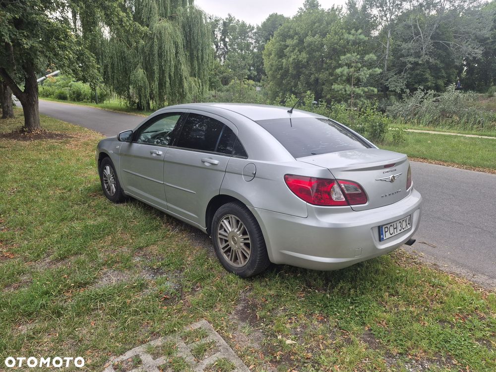 Chrysler Sebring - 4
