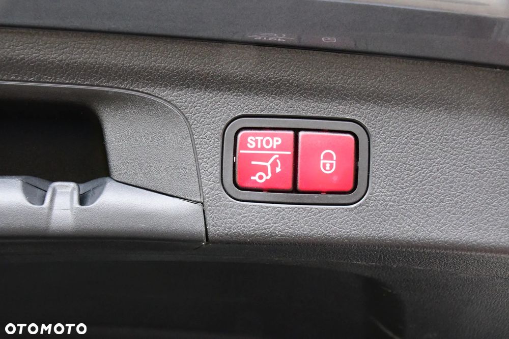 Mercedes-Benz GLE - 29