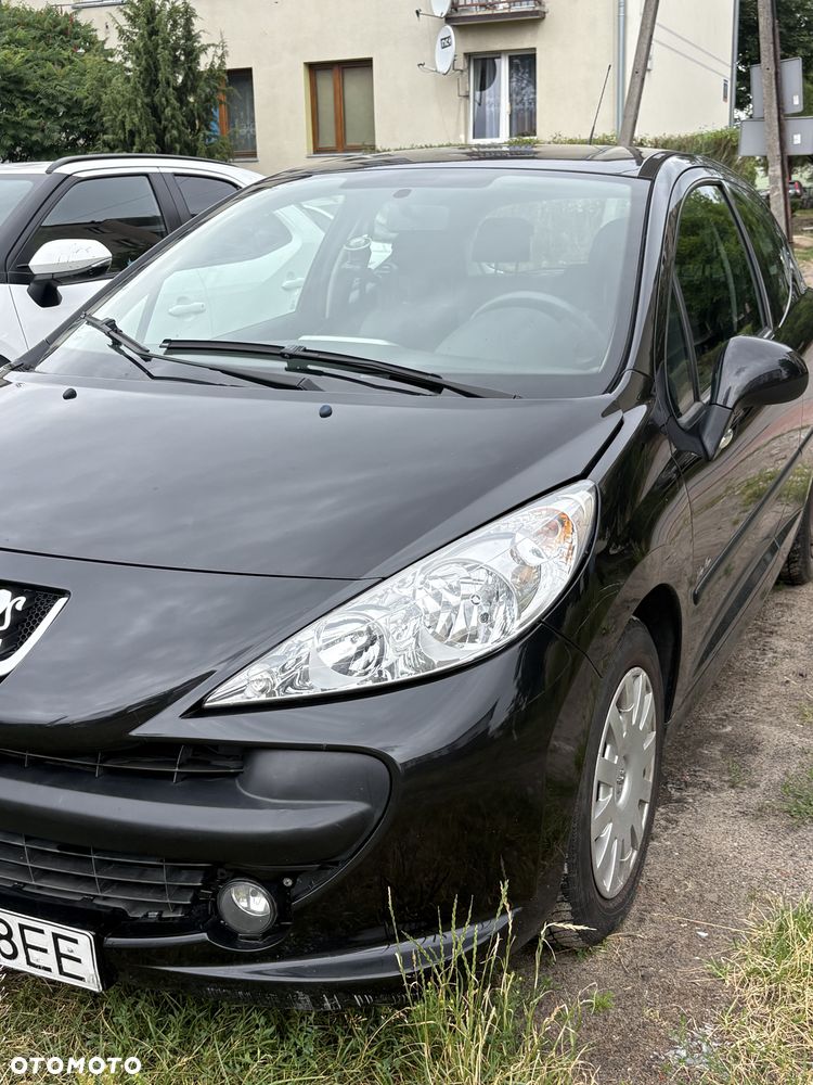 Peugeot 207 1.4 16V Trendy - 1