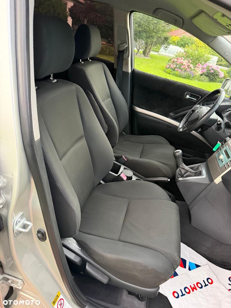 Toyota Corolla Verso - 9