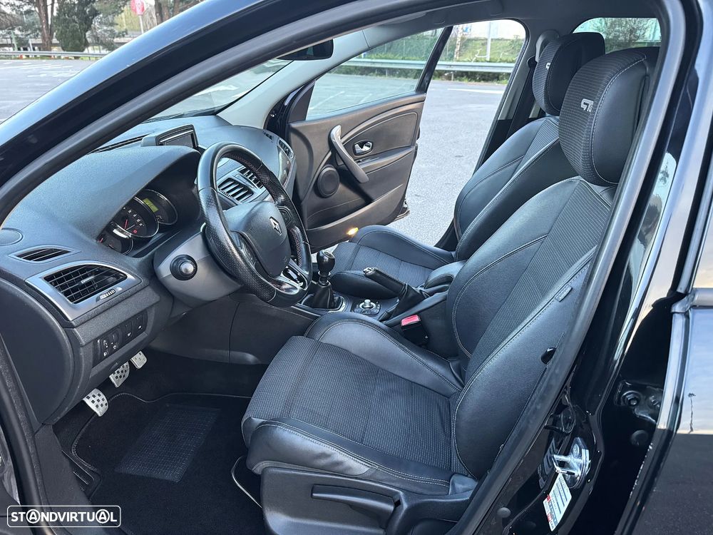 Renault Mégane Sport Tourer 1.6 dCi GT Line - 17