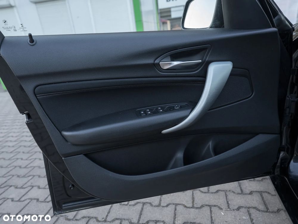 BMW Seria 1 116i Sport Line - 26