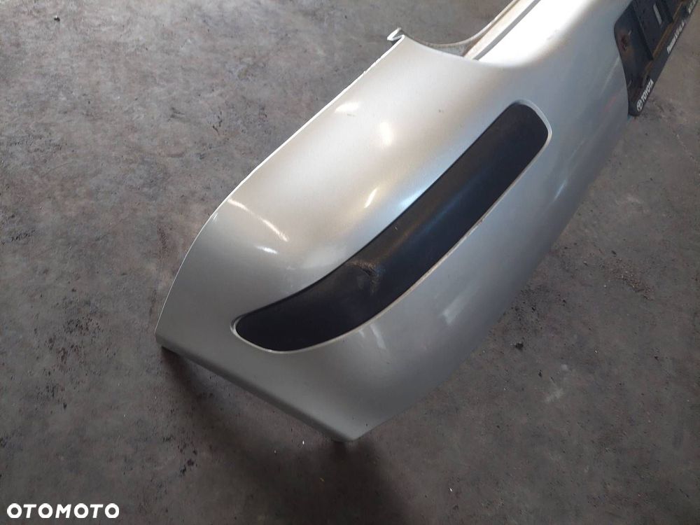 KOMPLETNY TYŁ KLAPA BAGAŻNIKA ZDERZAK TYŁ LAMPY TOYOTA YARIS I LIFT 1E7 - 9