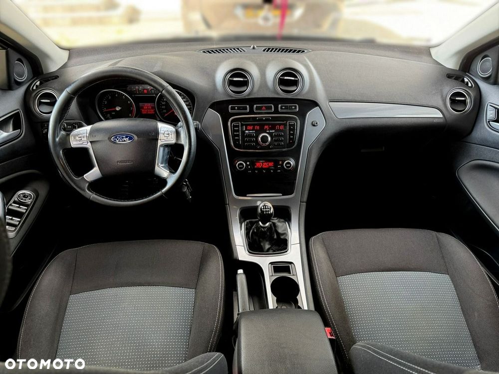Ford Mondeo - 20