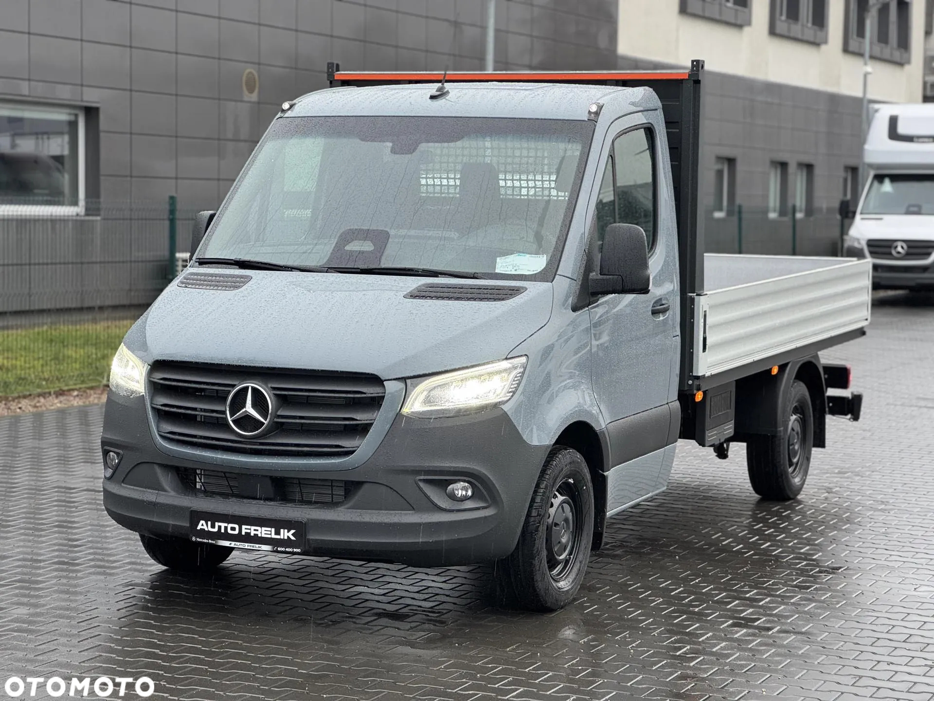 Mercedes-Benz Sprinter - 4