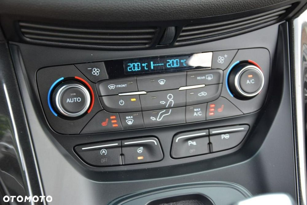 Ford Kuga 2.0 TDCi 4x4 ST-Line - 27