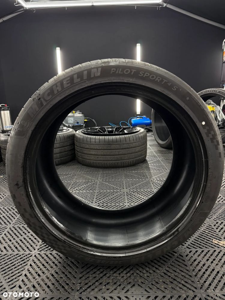 Opony Michelin Pilot Sport 4S 295/35 ZR21, 315/30 ZR22 - 1