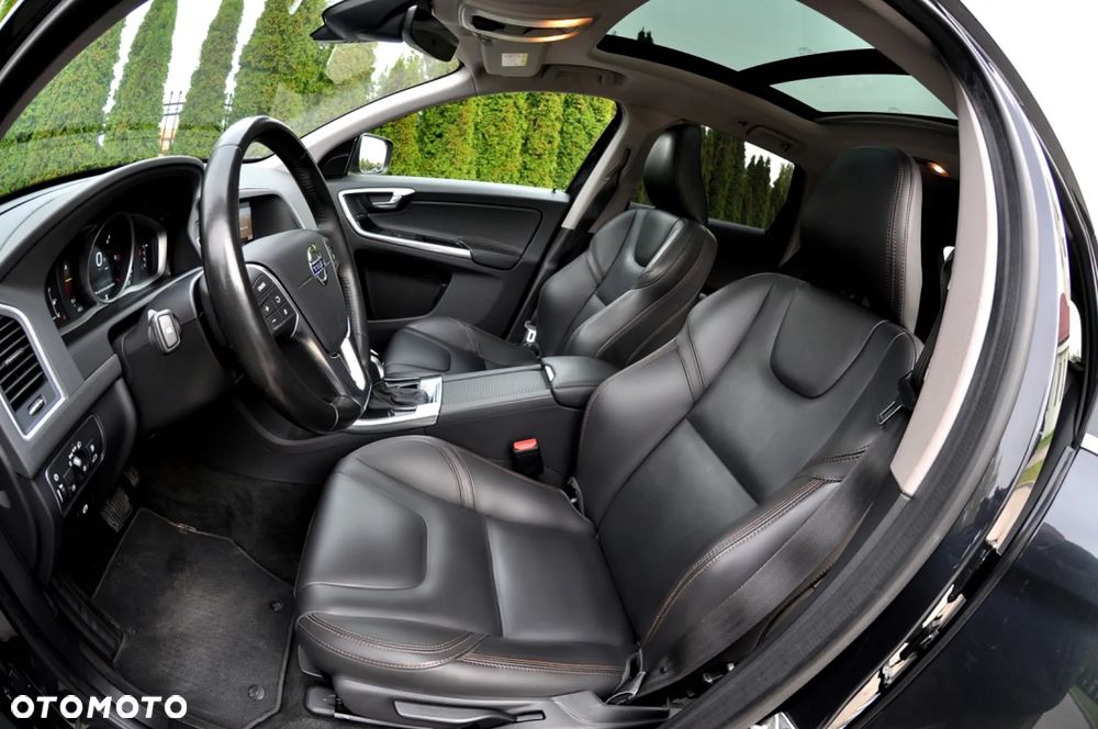 Volvo XC 60 D4 Geartronic Summum - 21