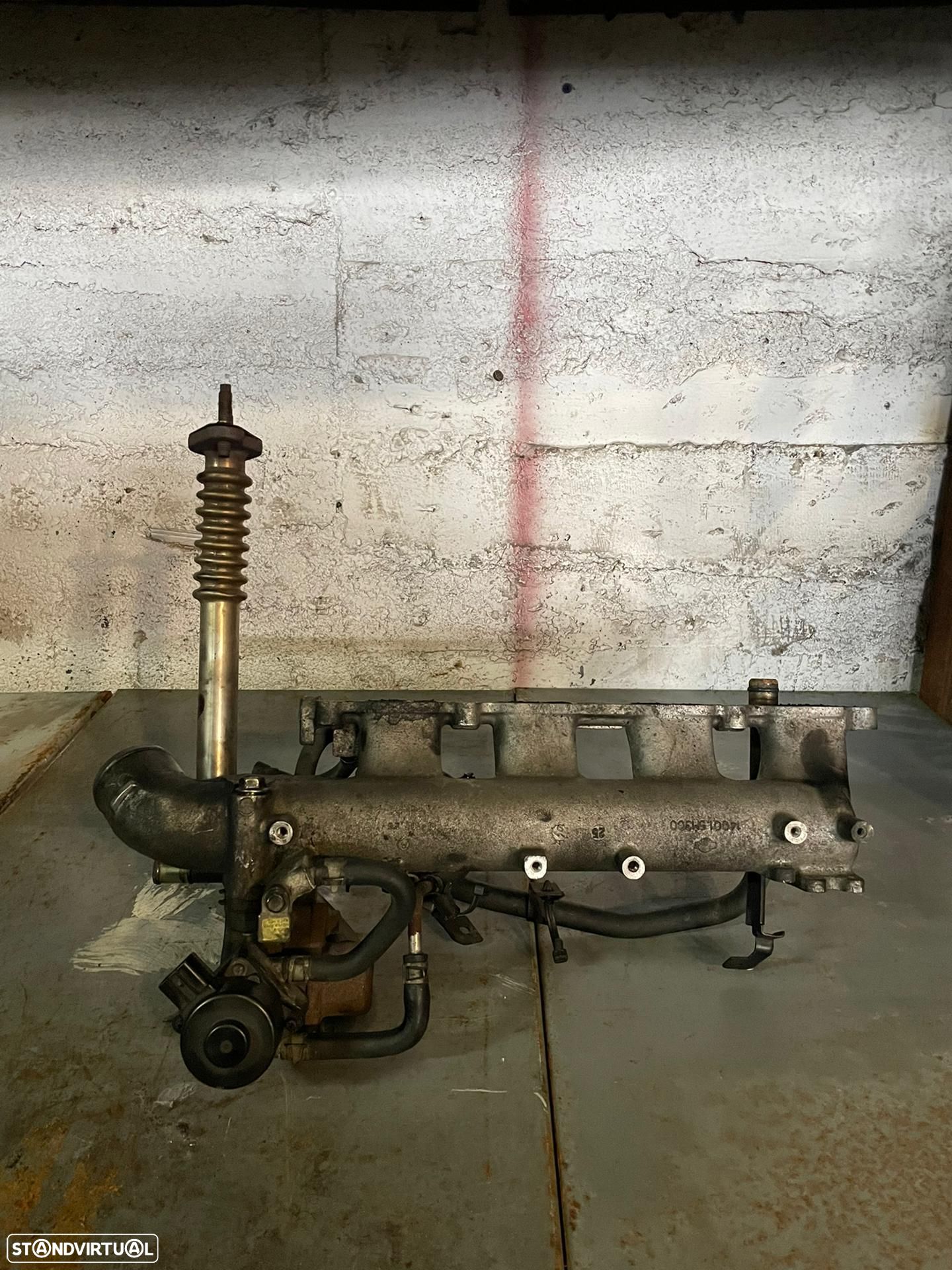Coletor de admissão Nissan Primera 2.2 2002-2007 - 1