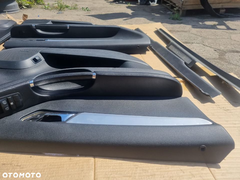 TAPICERKI DRZWI MERCEDES R-KLASA STAN IDEALNY KOMPLET - 4