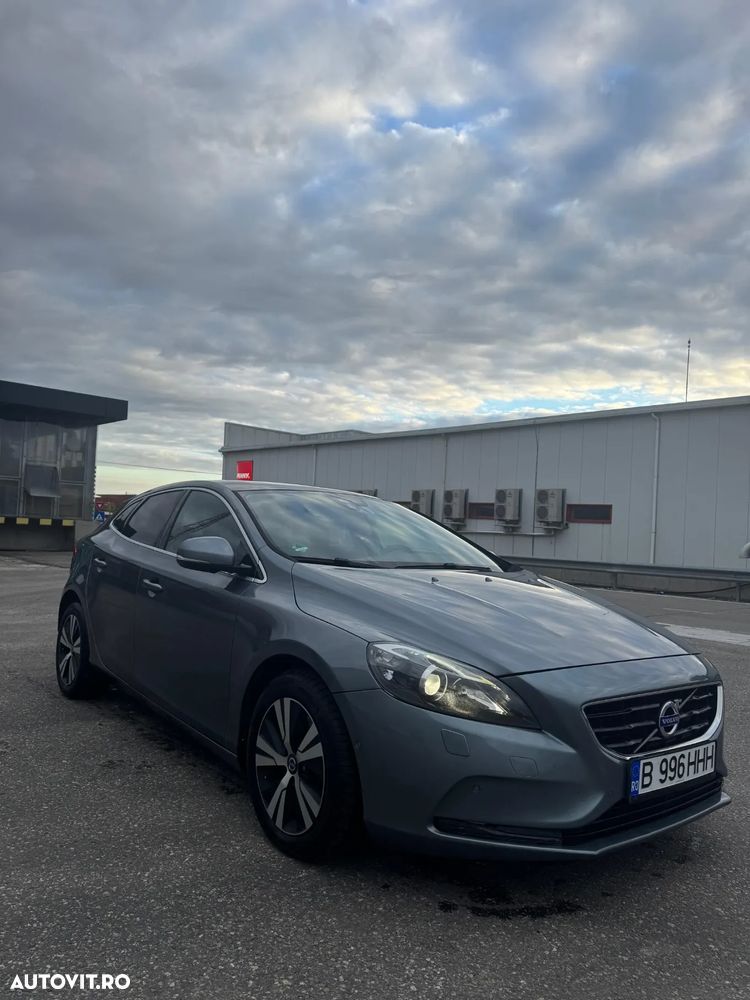 Volvo V40 D4 Summum - 19