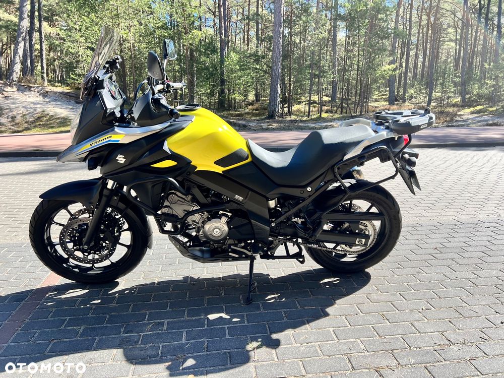 Suzuki V-STROM - 1